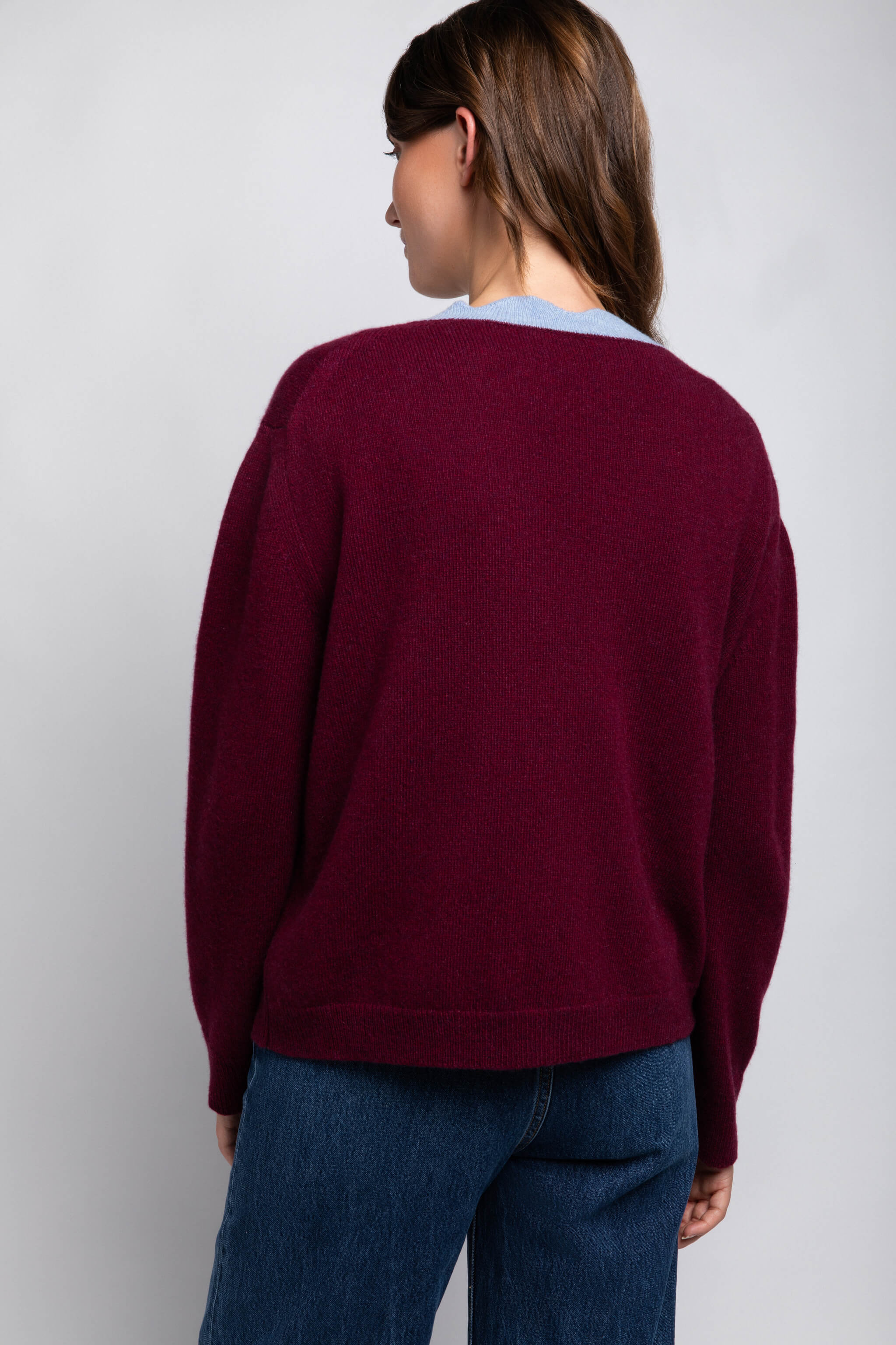 THE JAKOB HEIRLOOM CARDIGAN: BURGUNDY