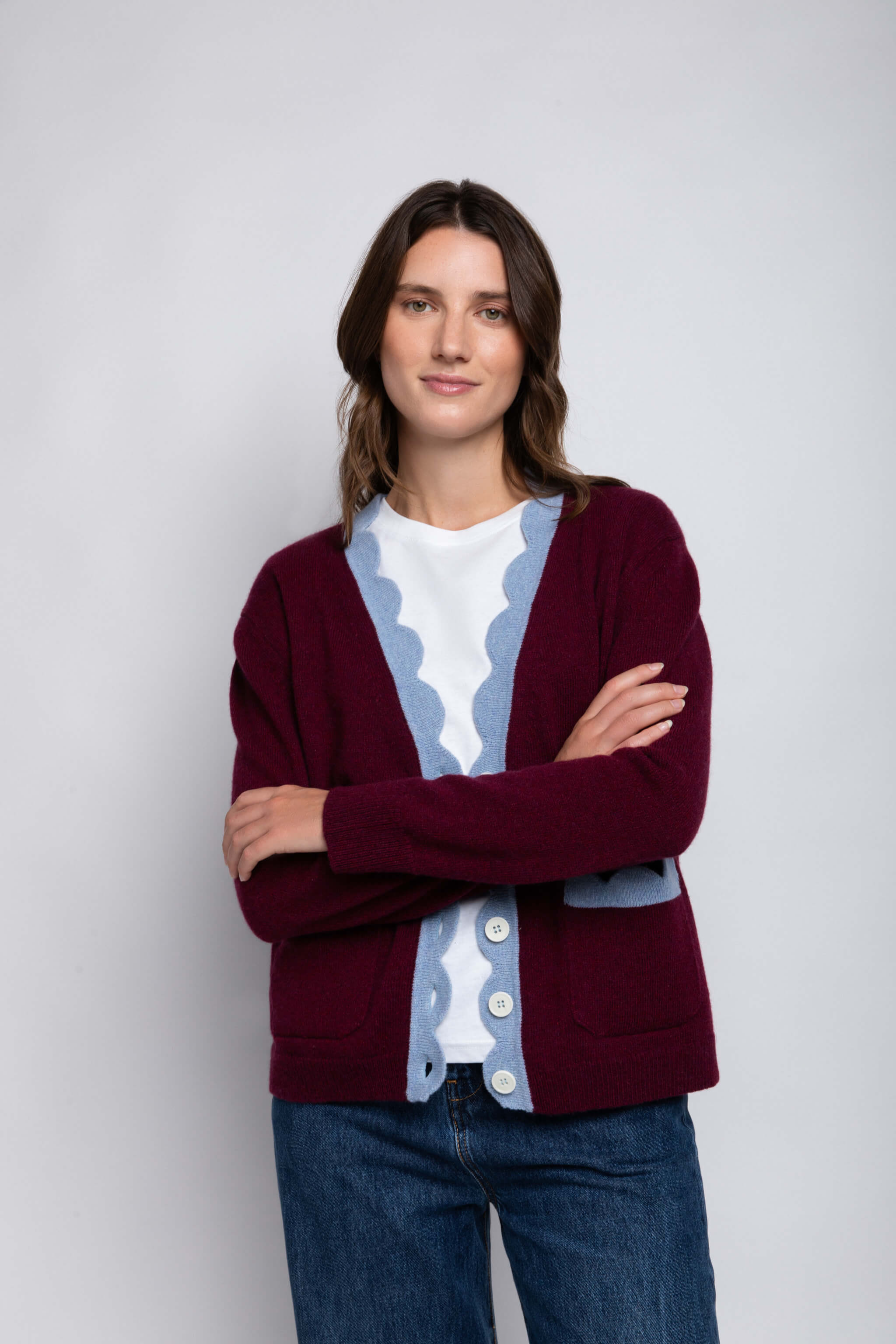 THE JAKOB HEIRLOOM CARDIGAN: BURGUNDY