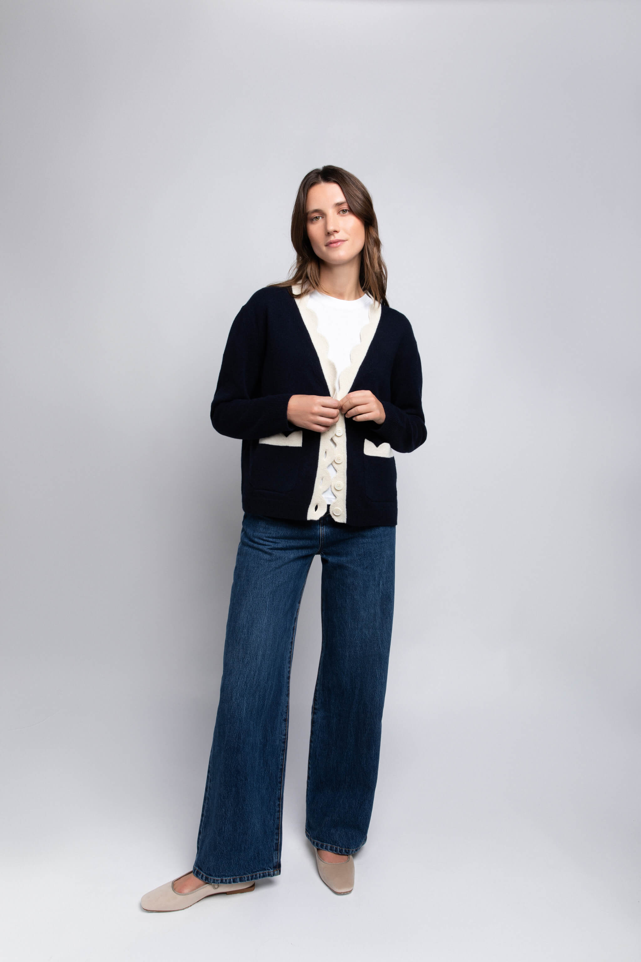 THE JAKOB HEIRLOOM CARDIGAN: NAVY