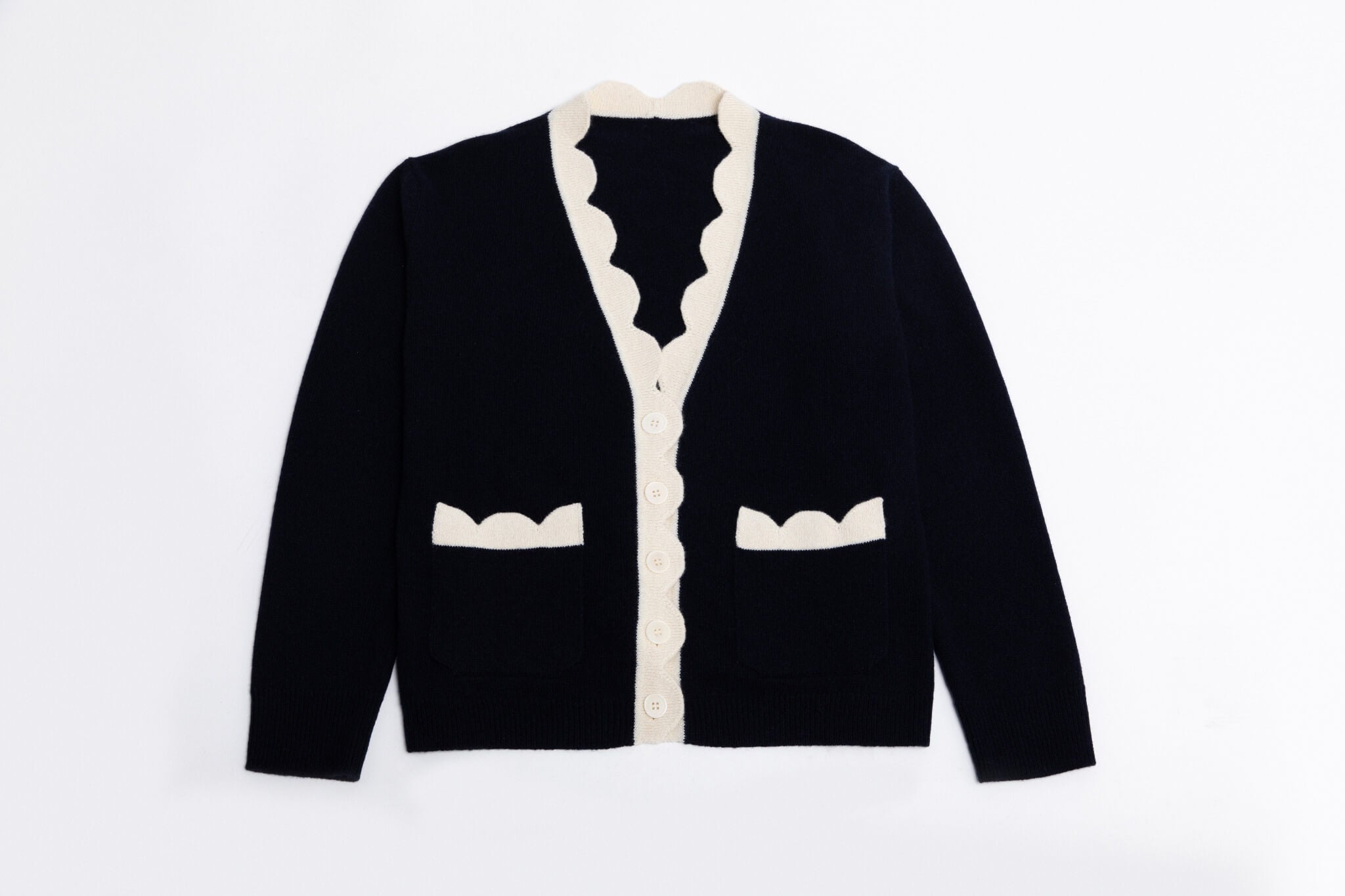 THE JAKOB HEIRLOOM CARDIGAN: NAVY